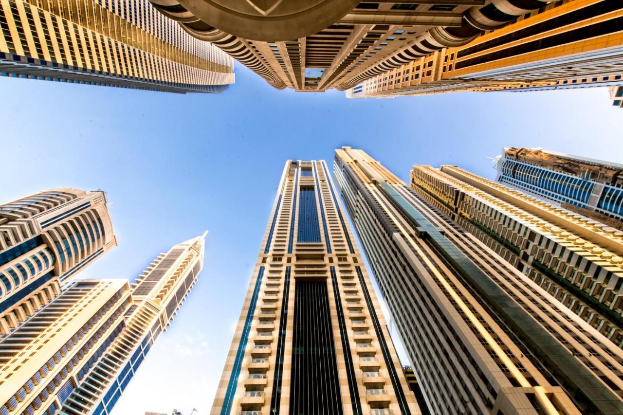 Budget Rooms With Private Bathroom For 'Girls' Only In Dubai, Marina Luaran gambar